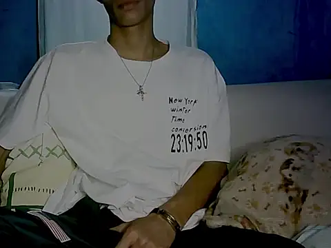 Snapshot of Key_198 chatting on December 19, 2024, 3:29 am Key 198 online show from December 19, 2024, 3:29 am