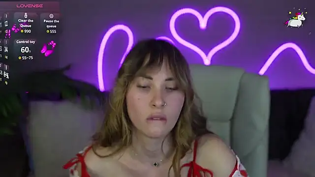 Snapshot of JennyyLuv chatting on September 26, 2025, 12:56 pm JennyyLuv online show from September 26, 2025, 12:56 pm