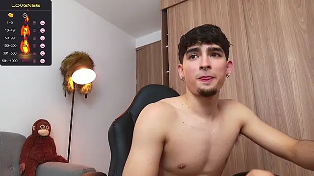 Snapshot of zenn_rush1 chatting on January 13, 2025, 3:36 pm zenn rush1 online show from January 13, 2025, 3:36 pm