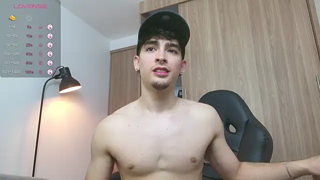 Snapshot of zenn_rush1 chatting on February 17, 2025, 4:39 pm zenn rush1 online show from February 17, 2025, 4:39 pm