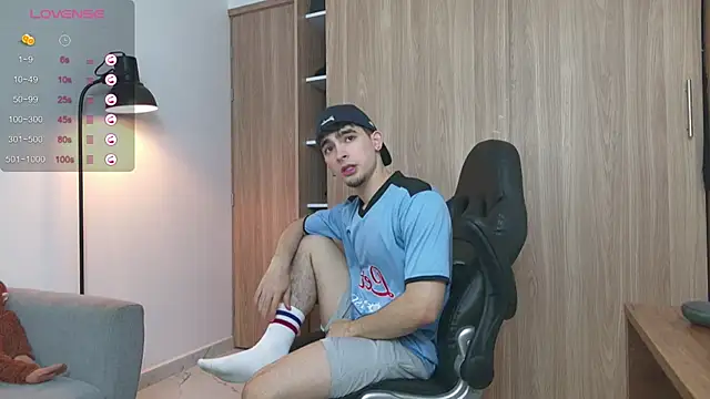 Snapshot of zenn_rush1 chatting on February 12, 2025, 1:27 pm zenn rush1 online show from February 12, 2025, 1:27 pm