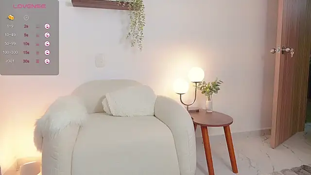 Snapshot of zenn_rush1 chatting on March 8, 2025, 1:36 pm zenn rush1 online show from March 8, 2025, 1:36 pm