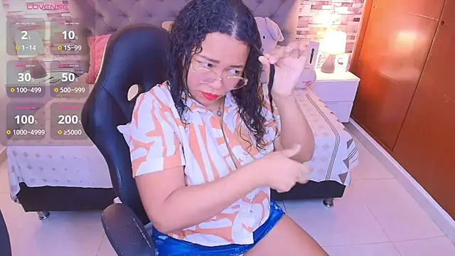 italy   boobs online show from November 20, 2025, 12:06 pm