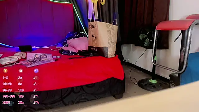 Gabyqueen70 online show from February 16, 2026, 3:05 am