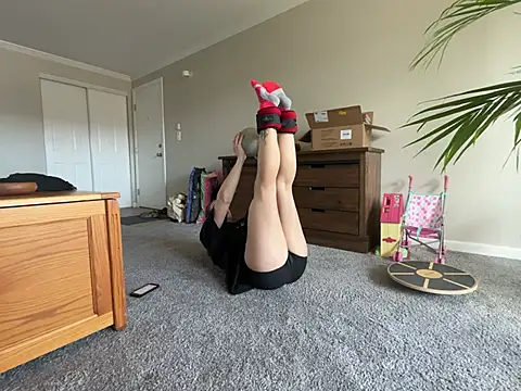 Snapshot of MissSwitch chatting on March 14, 2025, 3:58 pm MissSwitch online show from March 14, 2025, 3:58 pm