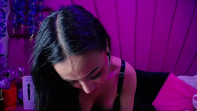 Snapshot of nathalia_pink chatting on October 22, 2025, 12:26 pm nathalia pink online show from October 22, 2025, 12:26 pm