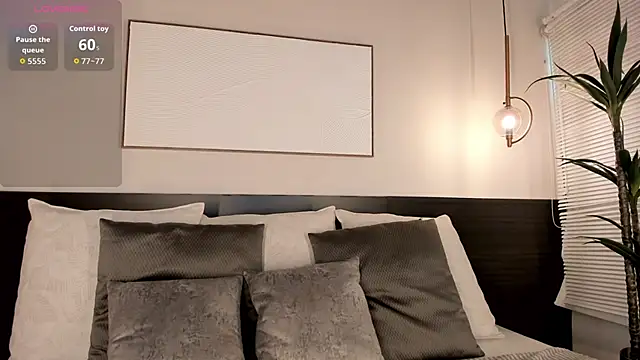 SophieBlake online show from October 30, 2025, 8:28 pm