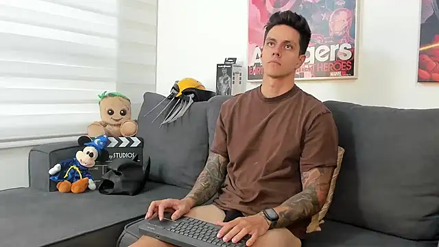 Snapshot of JeanBroc chatting on March 1, 2026, 7:25 pm JeanBroc online show from March 1, 2026, 7:25 pm