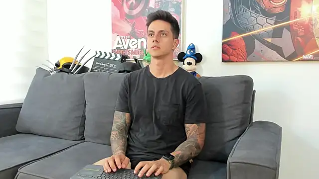 JeanBroc online show from October 28, 2025, 8:08 pm