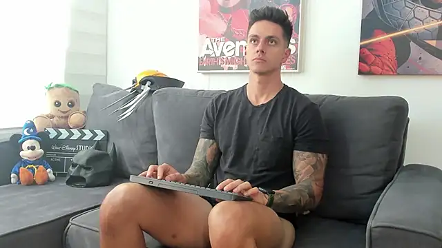 Snapshot of JeanBroc chatting on February 9, 2026, 7:34 pm JeanBroc online show from February 9, 2026, 7:34 pm