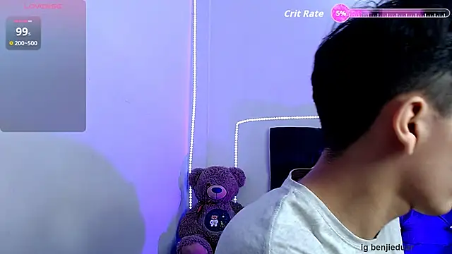 Snapshot of benji_hoter chatting on September 20, 2025, 5:51 pm benji hoter online show from September 20, 2025, 5:51 pm