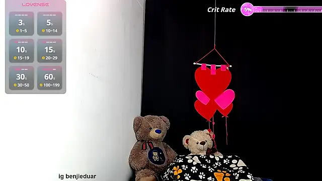 Snapshot of benji_hoter chatting on February 24, 2026, 10:21 pm benji hoter online show from February 24, 2026, 10:21 pm