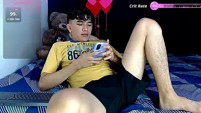 Snapshot of benji_hoter chatting on February 19, 2026, 6:16 pm benji hoter online show from February 19, 2026, 6:16 pm