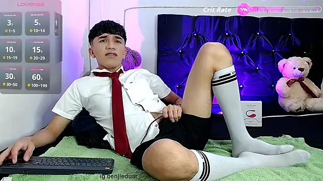 Snapshot of benji_hoter chatting on September 30, 2025, 3:29 pm benji hoter online show from September 30, 2025, 3:29 pm