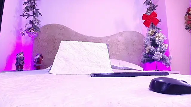 franyelimss online show from November 26, 2025, 7:14 pm