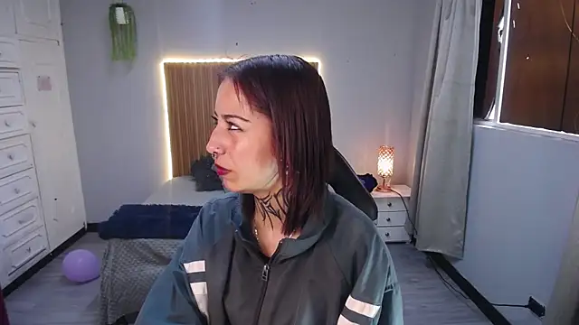 Snapshot of Scarllett_BDSM chatting on November 29, 2025, 6:41 pm Scarllett BDSM online show from November 29, 2025, 6:41 pm