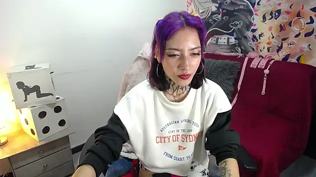 Snapshot of Scarllett_BDSM chatting on April 11, 2026, 7:45 am Scarllett BDSM online show from April 11, 2026, 7:45 am