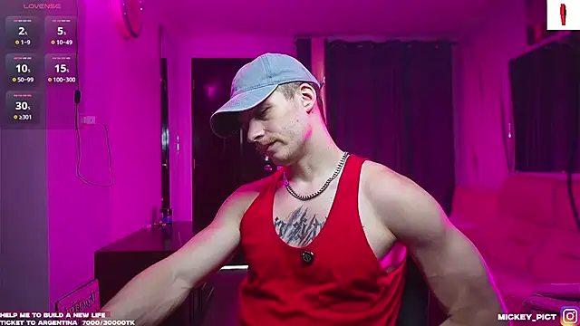 mickeypict online show from October 7, 2025, 10:44 pm