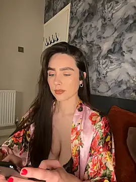 EmmaRosalie online show from February 8, 2025, 1:00 am