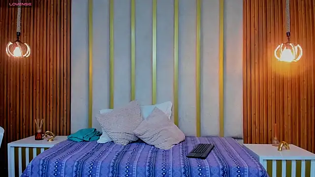 love mommy online show from March 22, 2025, 2:27 am