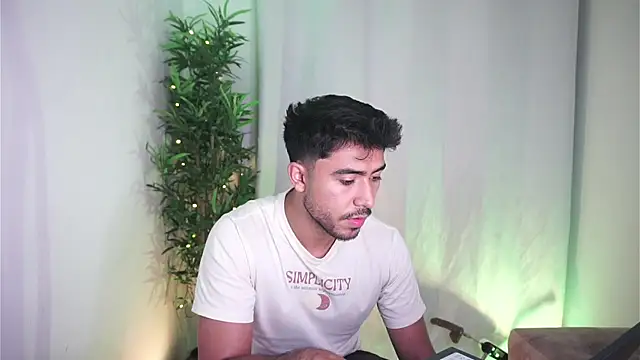dam0n fr0st online show from May 28, 2026, 11:10 pm