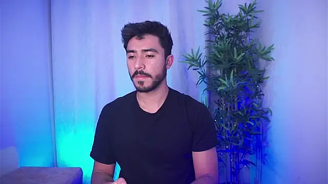 Snapshot of dam0n_fr0st chatting on November 14, 2025, 12:03 am dam0n fr0st online show from November 14, 2025, 12:03 am