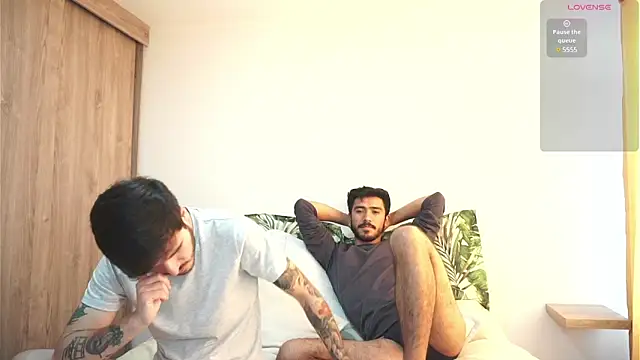 Snapshot of dam0n_fr0st chatting on January 18, 2025, 1:18 pm dam0n fr0st online show from January 18, 2025, 1:18 pm