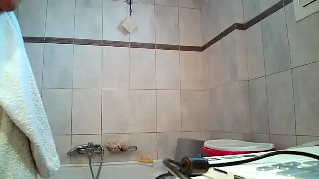 Snapshot of Kalia_Cross chatting on October 23, 2025, 1:43 pm Kalia Cross online show from October 23, 2025, 1:43 pm