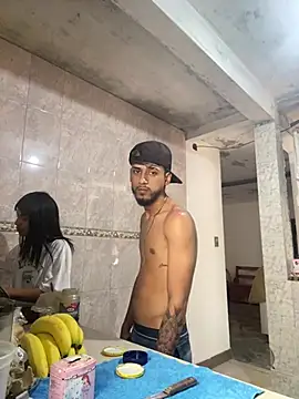 Rouuus12 online show from January 18, 2026, 4:43 pm