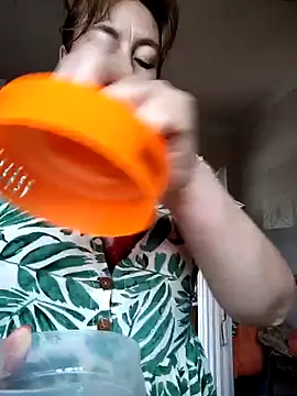 sussy 185 online show from February 7, 2025, 3:19 pm