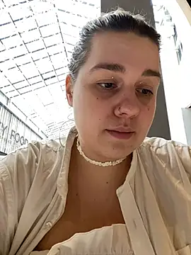 Snapshot of SuzieMurray chatting on March 13, 2025, 11:19 am SuzieMurray online show from March 13, 2025, 11:19 am
