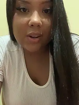 nanaypretinha online show from December 23, 2025, 3:06 am