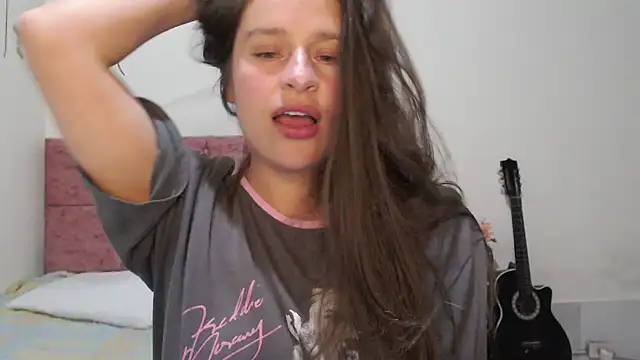 Snapshot of Serenity chatting on September 9, 2025, 11:14 pm Serenity online show from September 9, 2025, 11:14 pm