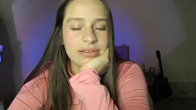 Snapshot of Serenity chatting on October 9, 2025, 11:27 pm Serenity online show from October 9, 2025, 11:27 pm