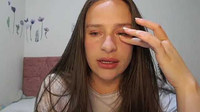 Snapshot of Serenity chatting on September 21, 2025, 12:05 am Serenity online show from September 21, 2025, 12:05 am