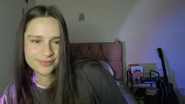 Snapshot of Serenity chatting on October 12, 2025, 10:22 pm Serenity online show from October 12, 2025, 10:22 pm