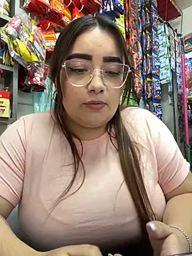 Snapshot of Tatiana_O chatting on March 5, 2025, 7:17 pm Tatiana O online show from March 5, 2025, 7:17 pm