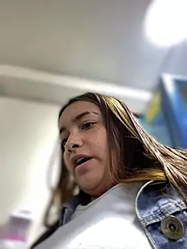 Snapshot of Tatiana_O chatting on February 20, 2025, 4:25 pm Tatiana O online show from February 20, 2025, 4:25 pm