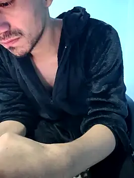 Snapshot of charlesss19 chatting on December 1, 2025, 10:05 am charlesss19 online show from December 1, 2025, 10:05 am