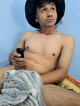 Snapshot of charlesss19 chatting on November 4, 2025, 10:41 am charlesss19 online show from November 4, 2025, 10:41 am