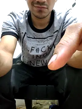 Snapshot of charlesss19 chatting on November 9, 2025, 10:25 pm charlesss19 online show from November 9, 2025, 10:25 pm