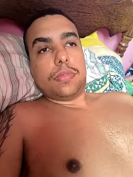 FABINHOSEOAU online show from December 30, 2024, 4:07 pm