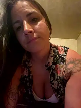 maexmaeee online show from September 28, 2025, 4:30 am