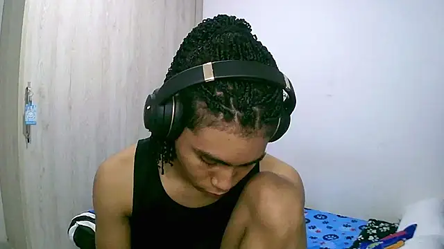 sexy diamante  online show from November 21, 2025, 1:59 am