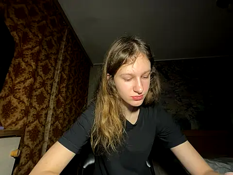 Snapshot of Eva_Angel3 chatting on December 14, 2025, 5:18 pm Eva Angel3 online show from December 14, 2025, 5:18 pm