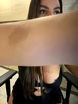 brazilianbbinuk online show from November 19, 2025, 10:54 pm