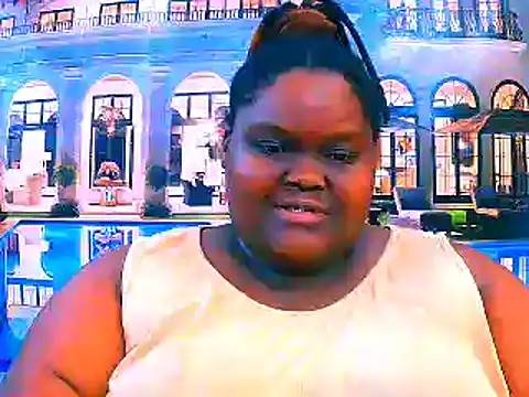 Snapshot of EbonyHotBuns chatting on April 30, 2026, 8:57 pm EbonyHotBuns online show from April 30, 2026, 8:57 pm