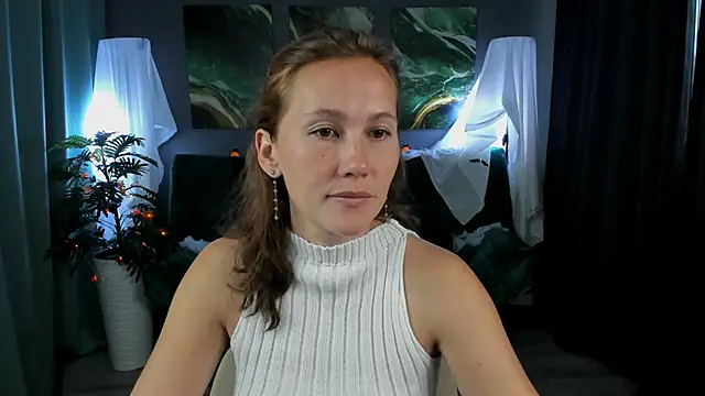 MichelleOrtis online show from October 21, 2025, 12:37 pm