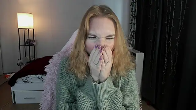 Snapshot of ReddHotPipper chatting on October 16, 2025, 3:26 am ReddHotPipper online show from October 16, 2025, 3:26 am