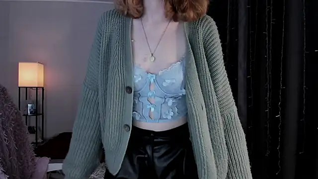 Snapshot of ReddHotPipper chatting on November 25, 2025, 3:29 am ReddHotPipper online show from November 25, 2025, 3:29 am